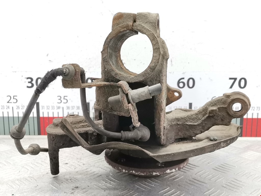 Ступица передняя левая VOLKSWAGEN Polo IV 2001-2009