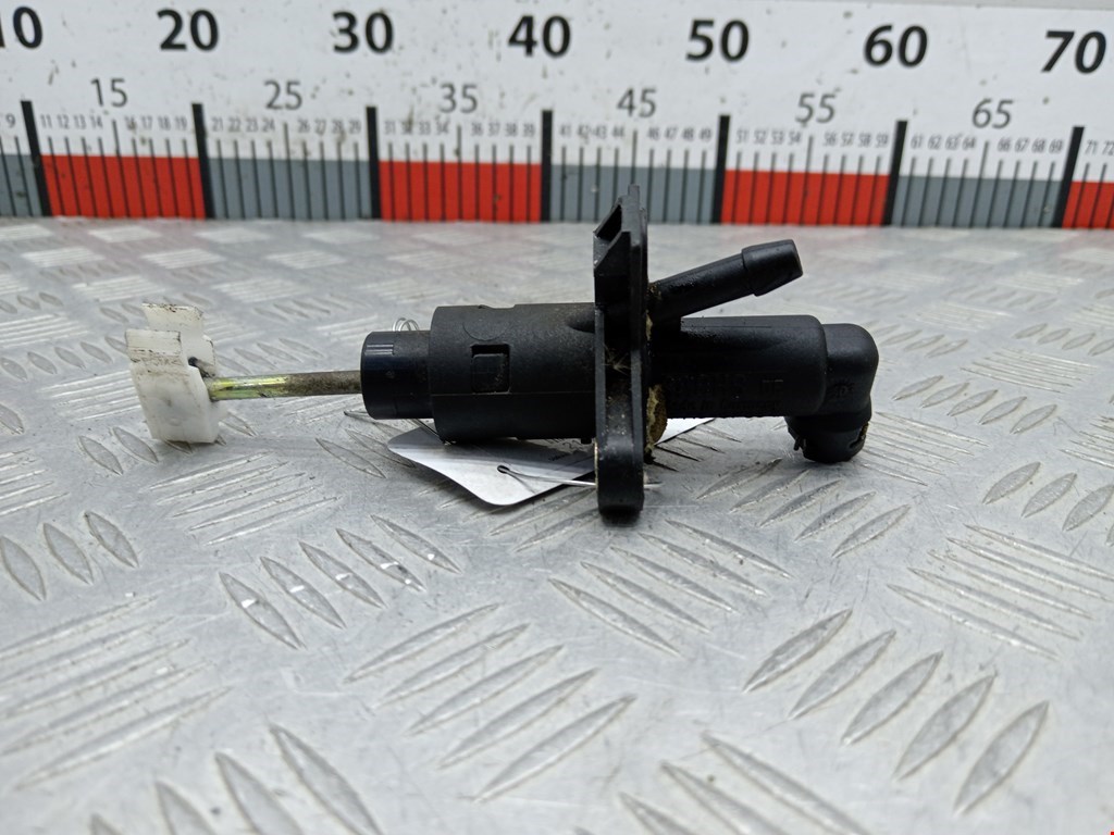 Цилиндр сцепления главный VOLKSWAGEN Polo IV 2001-2009