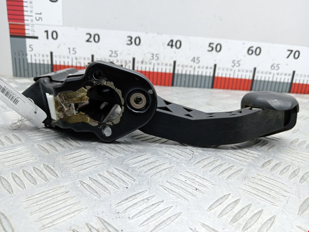 Педаль сцепления VOLKSWAGEN Polo IV 2001-2009