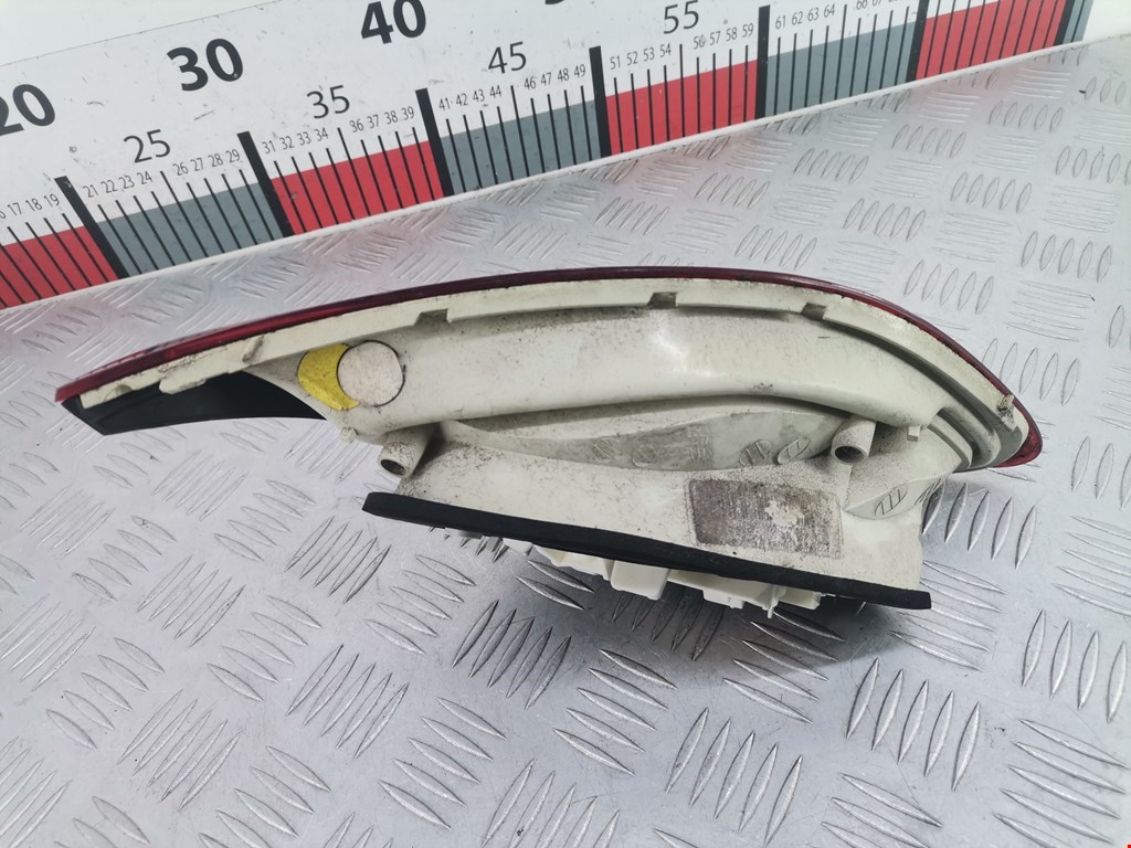 Фонарь задний внутренний правый OPEL Astra J 2009-2017