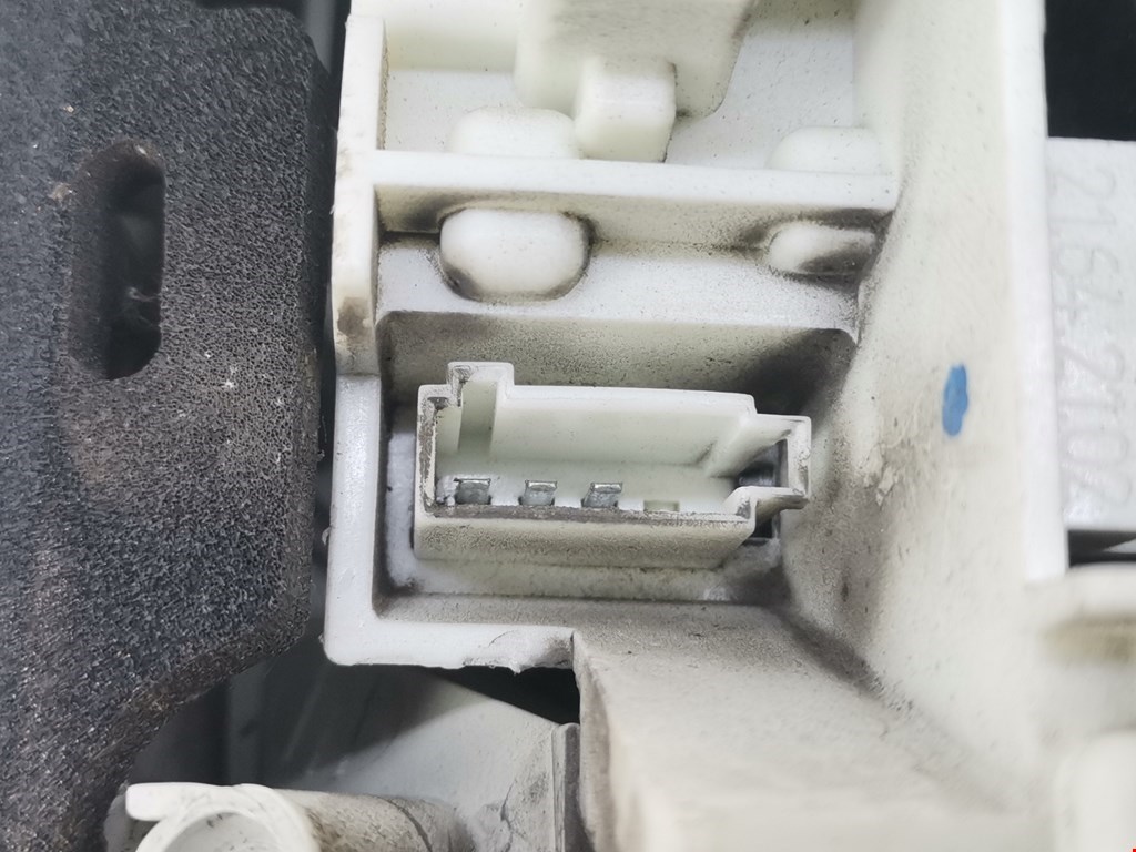 Фонарь задний внутренний левый OPEL Astra J 2009-2017