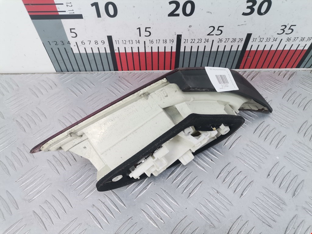 Фонарь задний внутренний правый OPEL Astra J 2009-2017