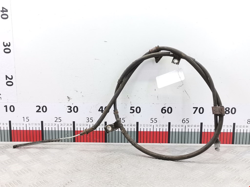 Трос стояночного тормоза левый/правый MITSUBISHI Galant VIII 1996-2006