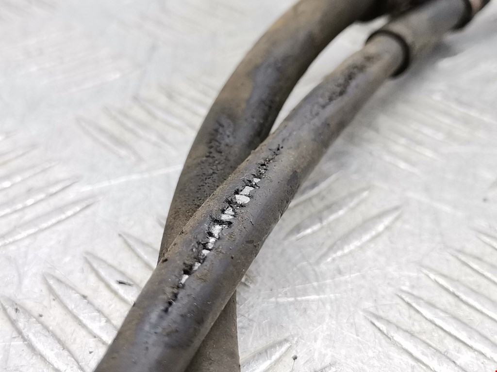 Трос стояночного тормоза левый/правый MITSUBISHI Galant VIII 1996-2006