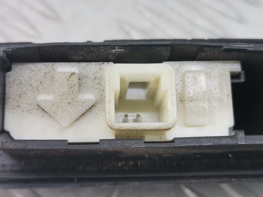 Ручка двери багажника наружная TOYOTA Avensis 2009-2015