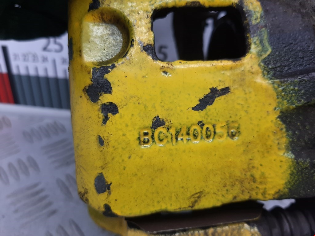 Суппорт передний левый HYUNDAI Coupe 2002-2009