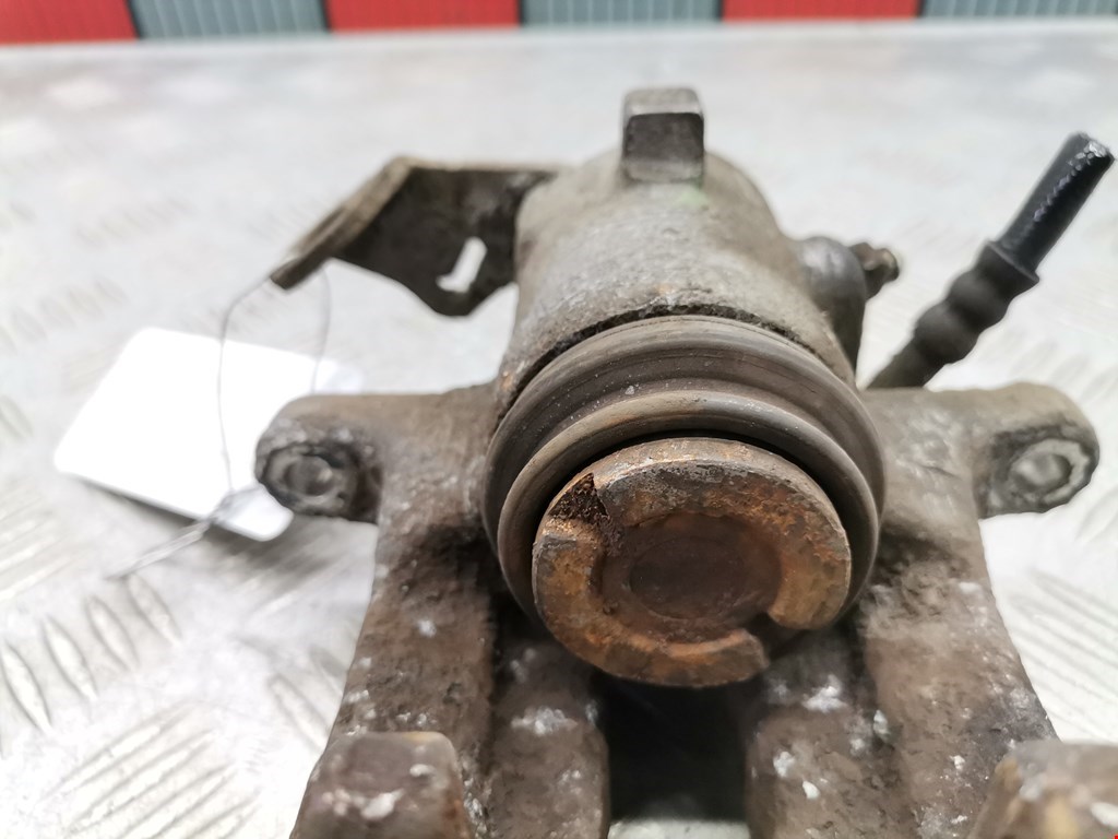 Суппорт задний левый AUDI A3 8L 1996-2003