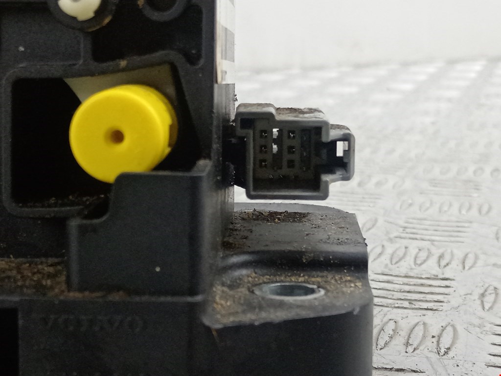 Кулиса (селектор) АКПП/МКПП в салоне VOLVO V70 II 2000-2007