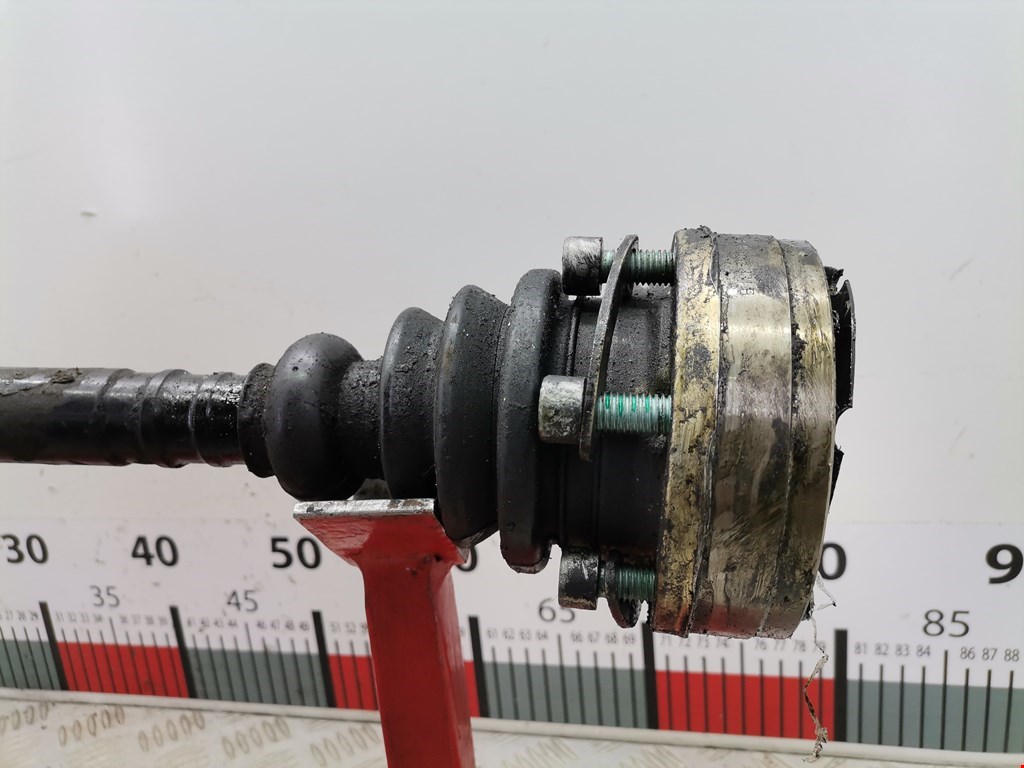 Полуось (привод, приводной вал) передняя правая VOLKSWAGEN Sharan 1995-2010