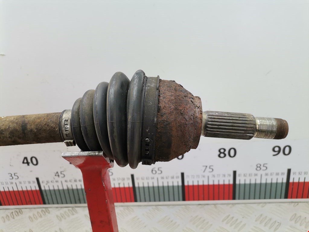 Полуось (привод, приводной вал) передняя левая FORD Focus I 1998-2005