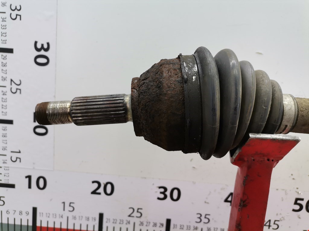 Полуось (привод, приводной вал) передняя левая FORD Focus I 1998-2005