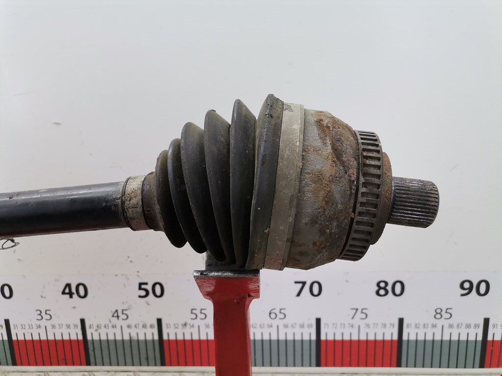 Полуось (привод, приводной вал) передняя правая VOLKSWAGEN Sharan 1995-2010