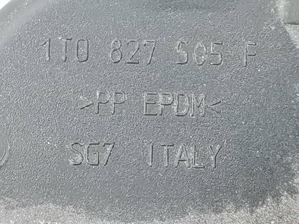 Замок багажника (крышки двери) VOLKSWAGEN Touran 2003-2010