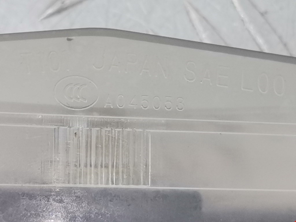 Фонарь подсветки номера TOYOTA Prius III XW30 2009-2015