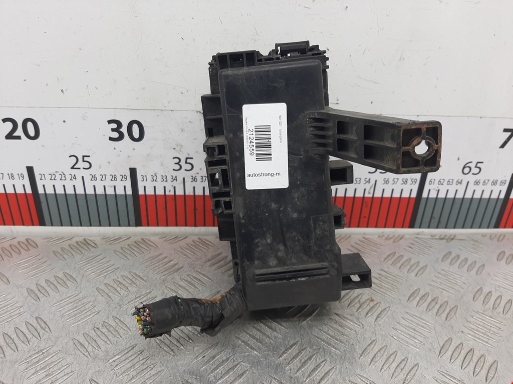 Блок реле TOYOTA Prius III XW30 2009-2015