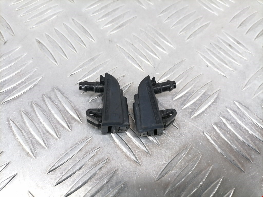 Форсунка омывателя лобового стекла SKODA Octavia A5 1Z- 2004-2013