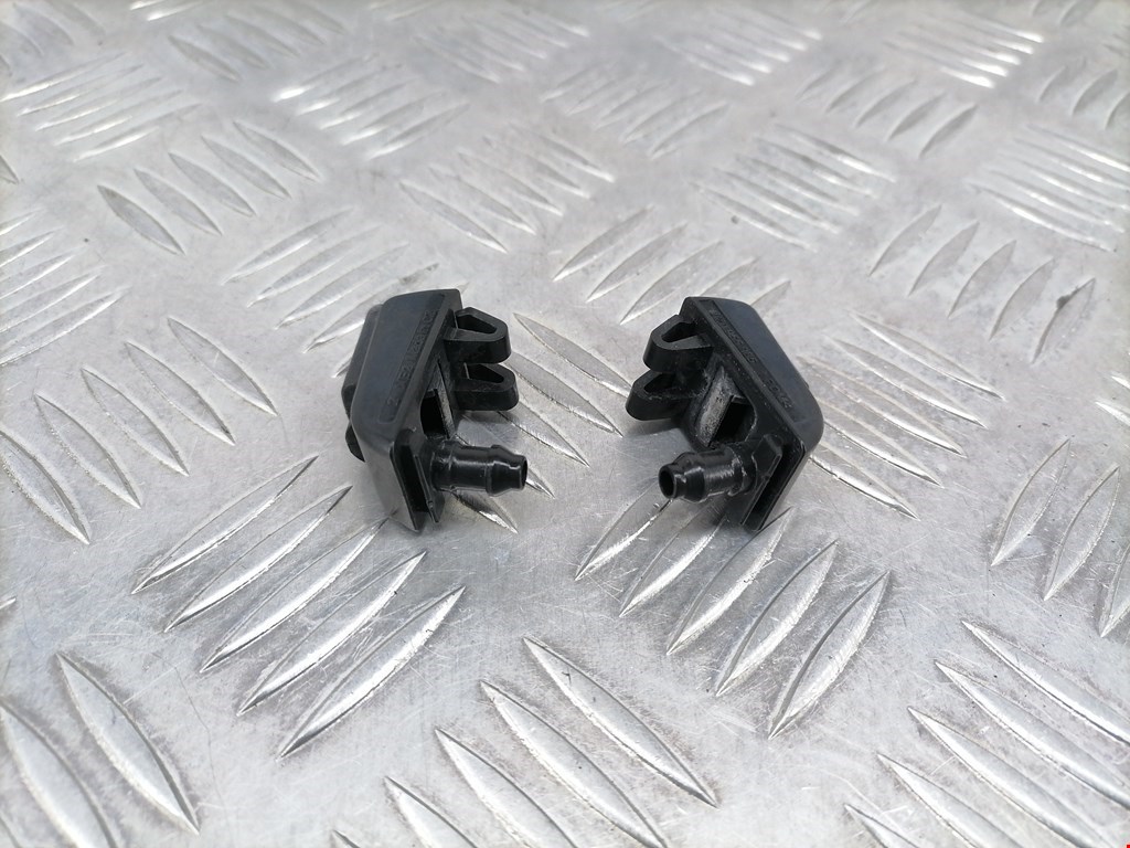 Форсунка омывателя лобового стекла SKODA Octavia A5 1Z- 2004-2013