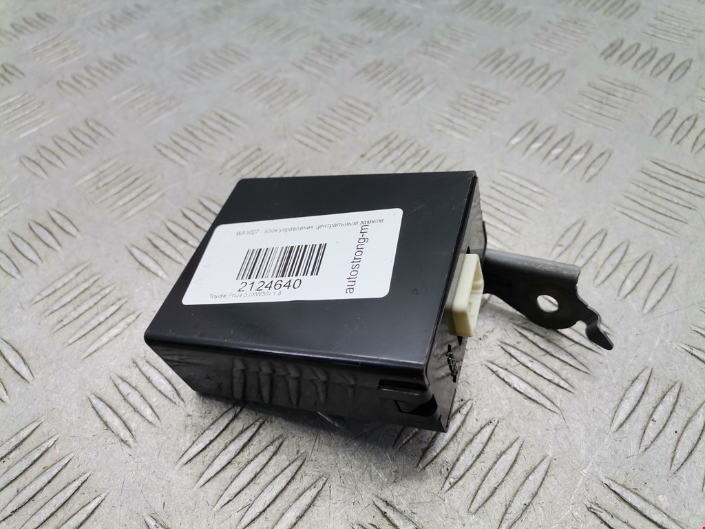 Блок управления центральным замком TOYOTA Prius III XW30 2009-2015