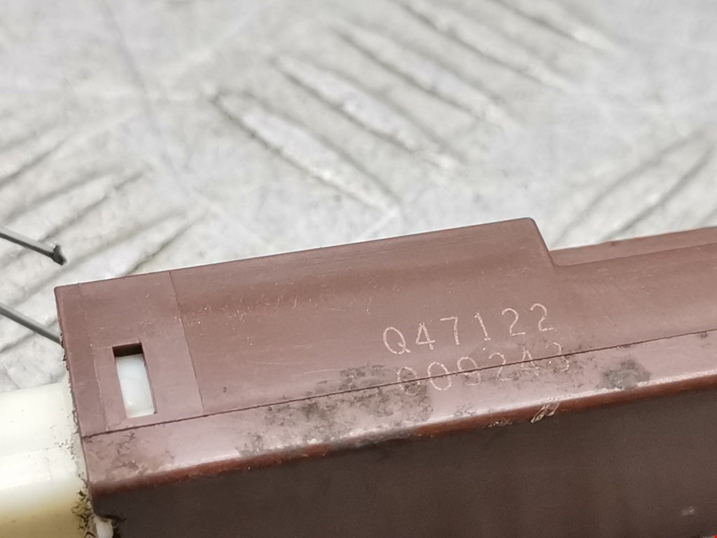 Усилитель антенны TOYOTA Prius III XW30 2009-2015