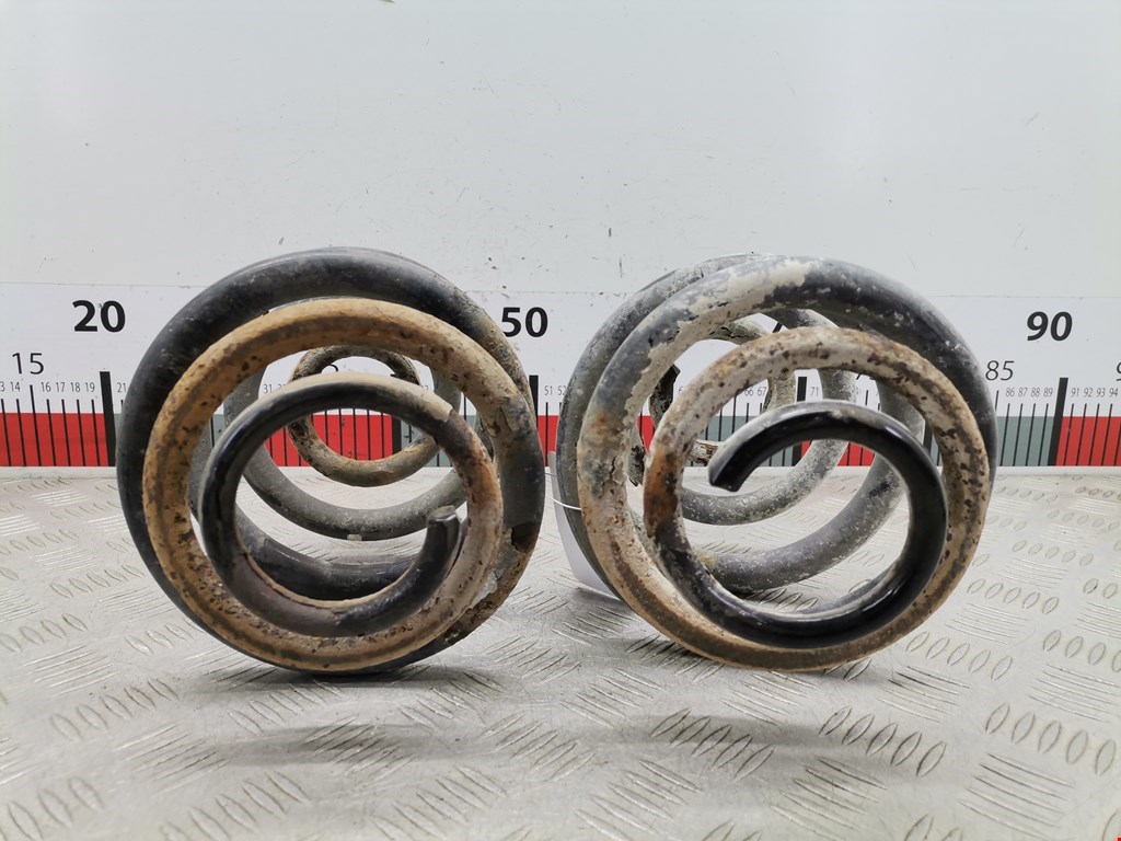 Пружина задняя левая/правая SEAT Alhambra 1996-2010