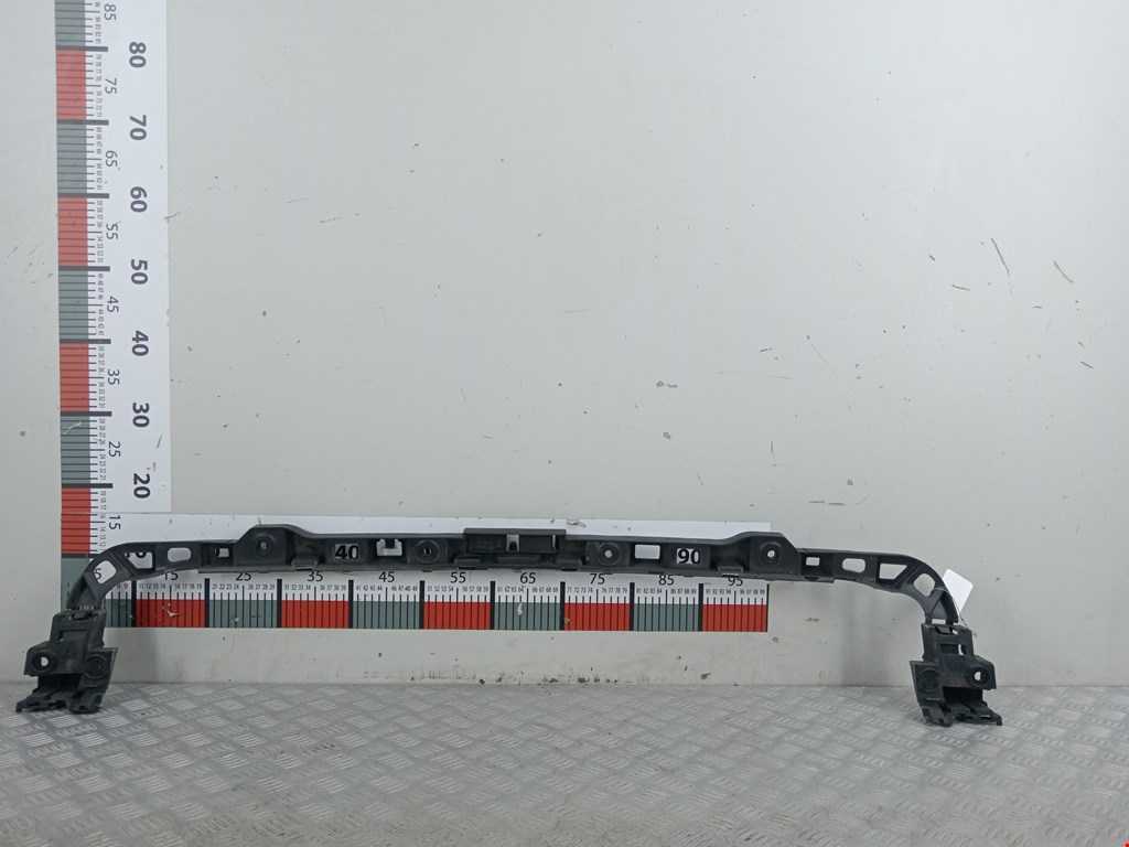 Кронштейн заднего бампера центральный VOLKSWAGEN Golf VI 2009-2012