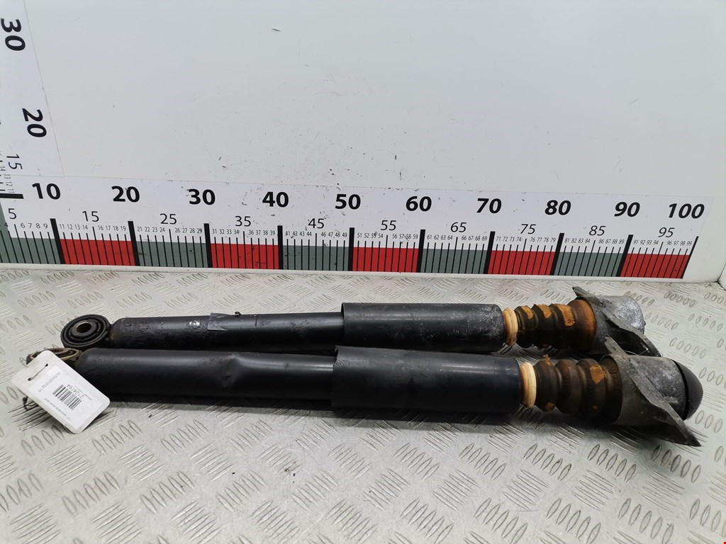 Амортизатор задний левый VOLKSWAGEN Passat B6 2005-2011