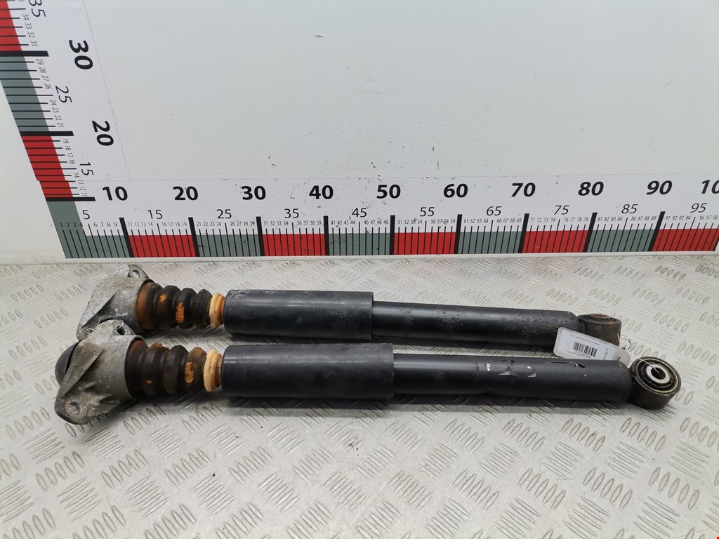 Амортизатор задний левый VOLKSWAGEN Passat B6 2005-2011