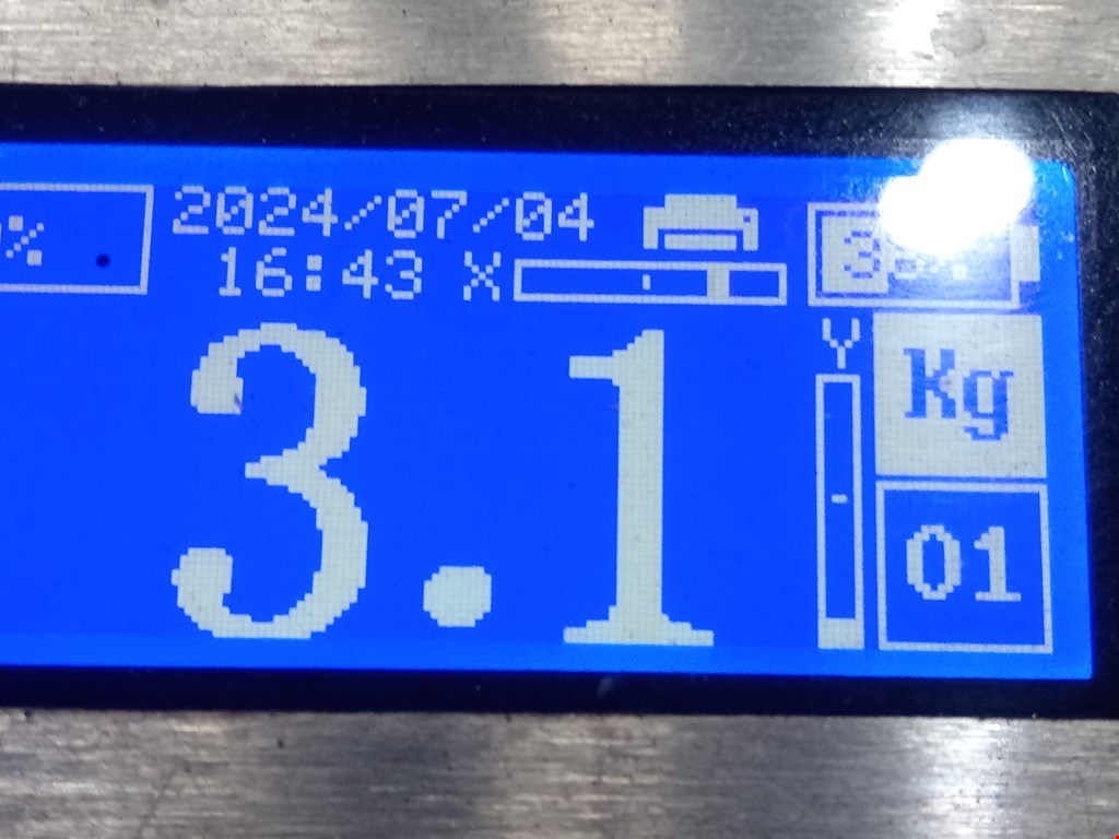 Шторка багажника (полка) SUBARU Forester II 2002-2008