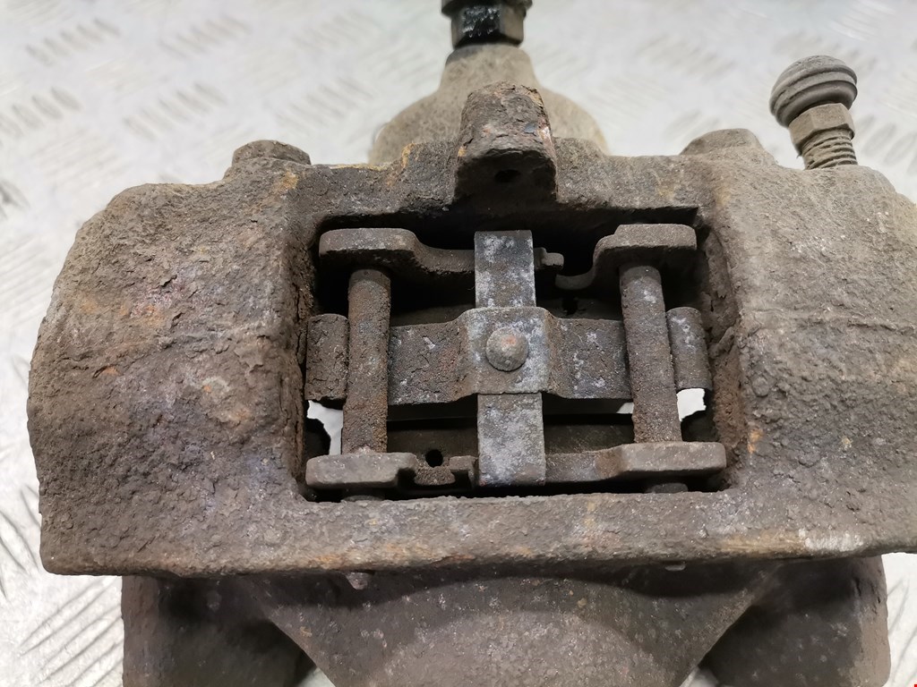 Суппорт задний правый MERCEDES-BENZ E-Class W210, S210 1995-2002