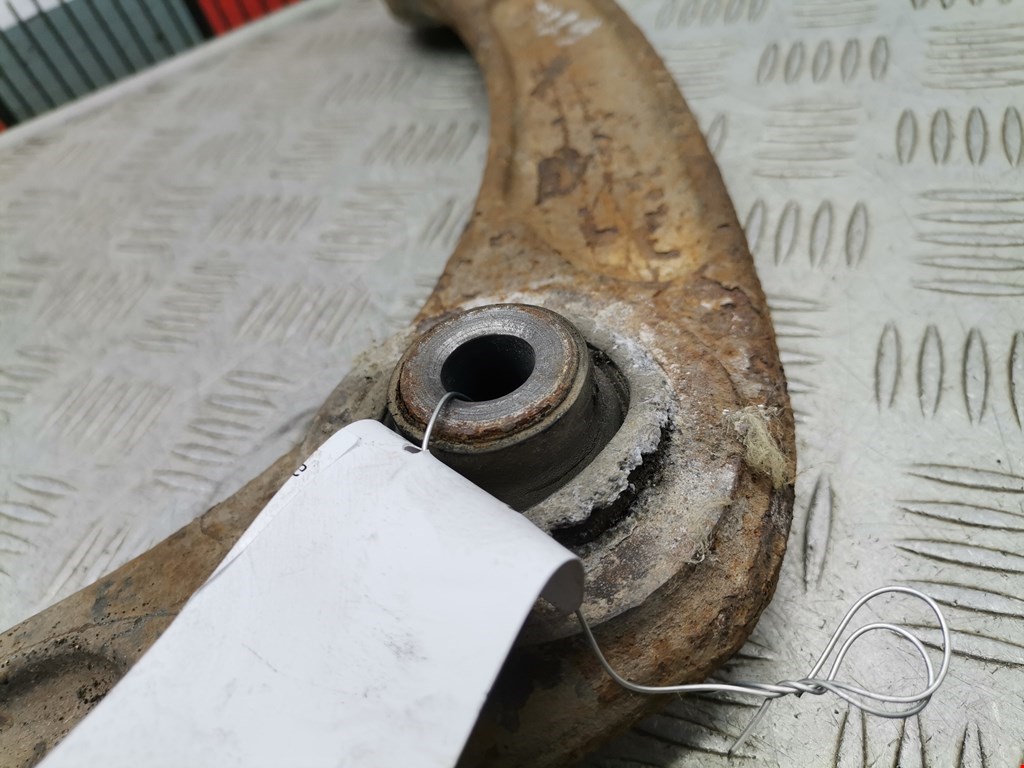 Рычаг передний правый PEUGEOT 307 2001-2008