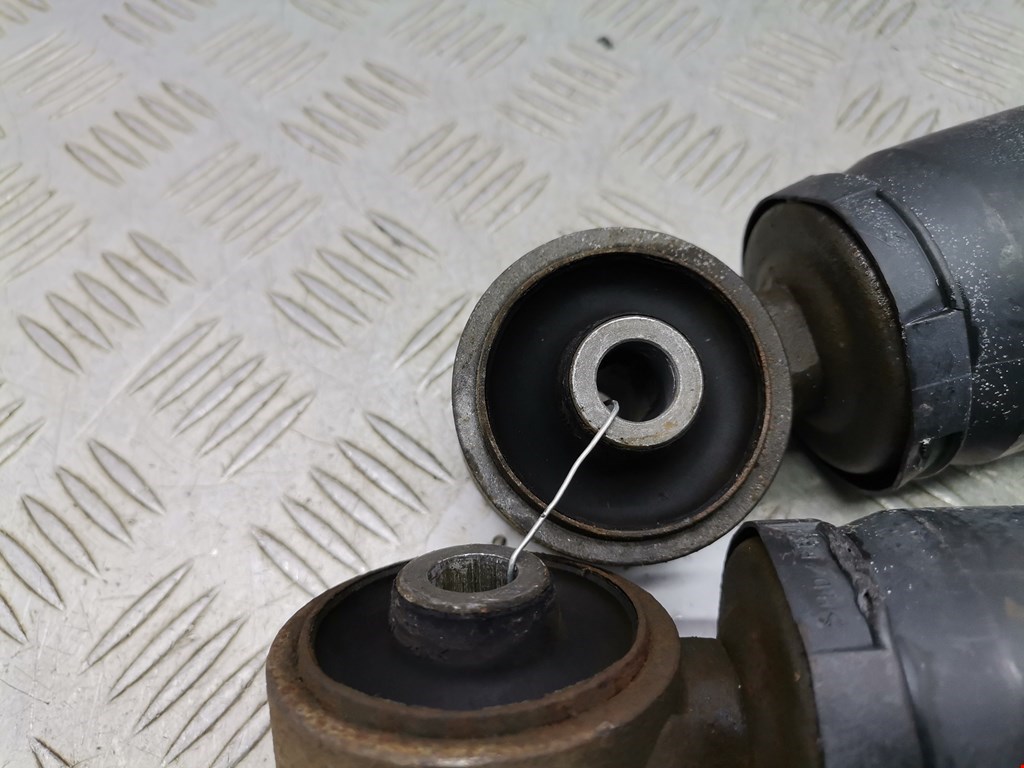 Амортизатор задний правый OPEL Astra H/Family 2004-2015