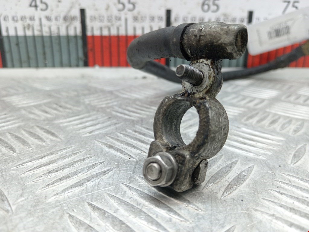 Клемма аккумулятора (плюс) + VOLKSWAGEN Bora 1998-2005