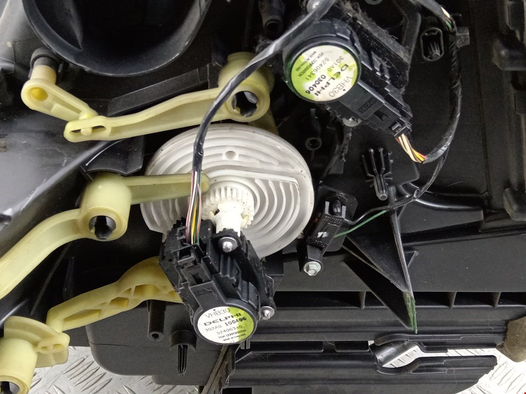 Радиатор отопителя (печки) OPEL Astra H/Family 2004-2015