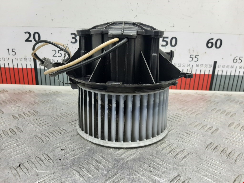 Моторчик (мотор) отопителя салона OPEL Astra J 2009-2017