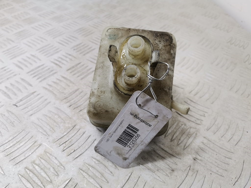 Бачок главного тормозного цилиндра VOLKSWAGEN Golf IV 1997-2003