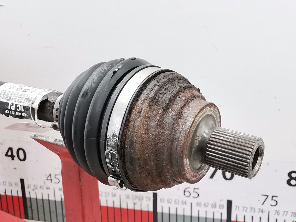 Полуось (привод, приводной вал) передняя левая VOLKSWAGEN Golf VI 2009-2012