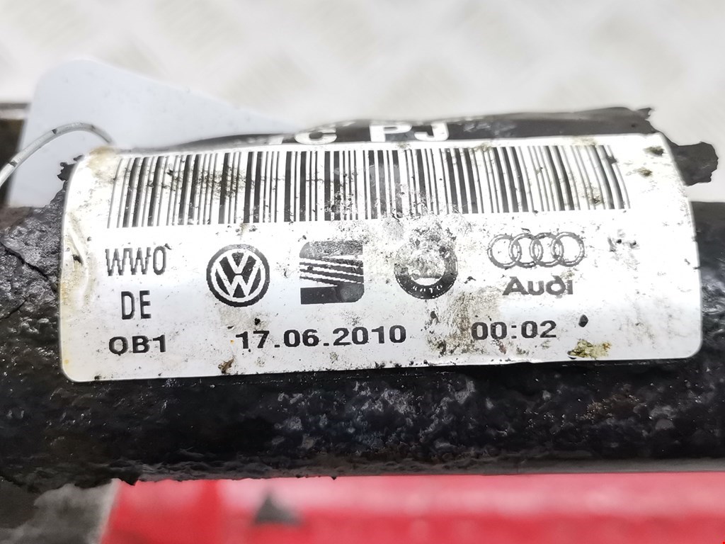 Полуось (привод, приводной вал) передняя левая VOLKSWAGEN Golf VI 2009-2012