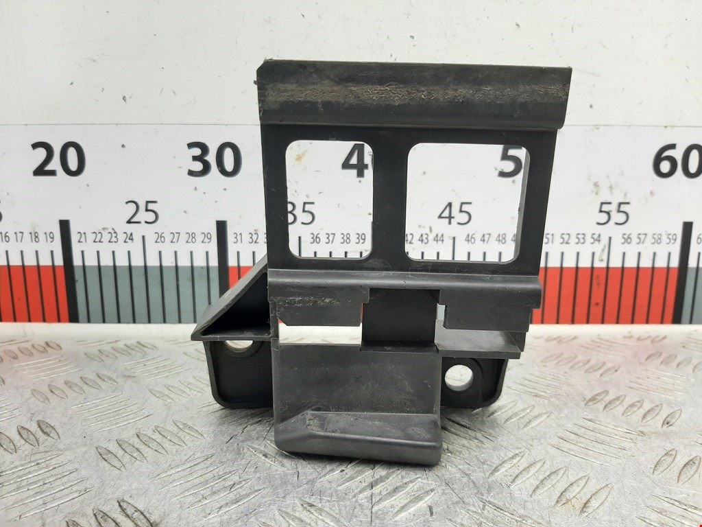 Кронштейн переднего бампера правый MERCEDES-BENZ Sprinter 906 2006-2018