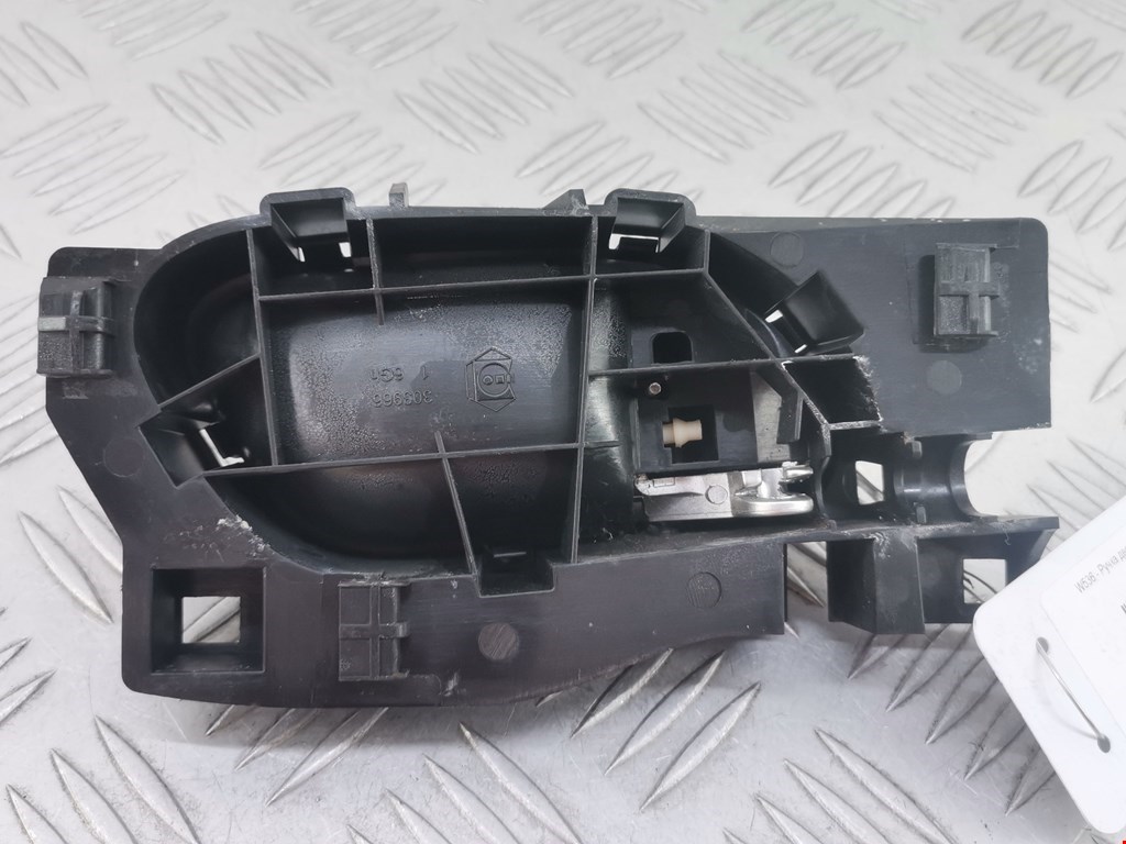 Ручка дверная передняя внутренняя левая PEUGEOT 207 2006-2015