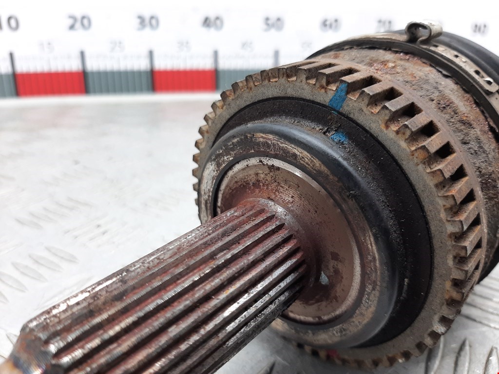 Полуось (привод, приводной вал) передняя левая HYUNDAI i40 2011-2019