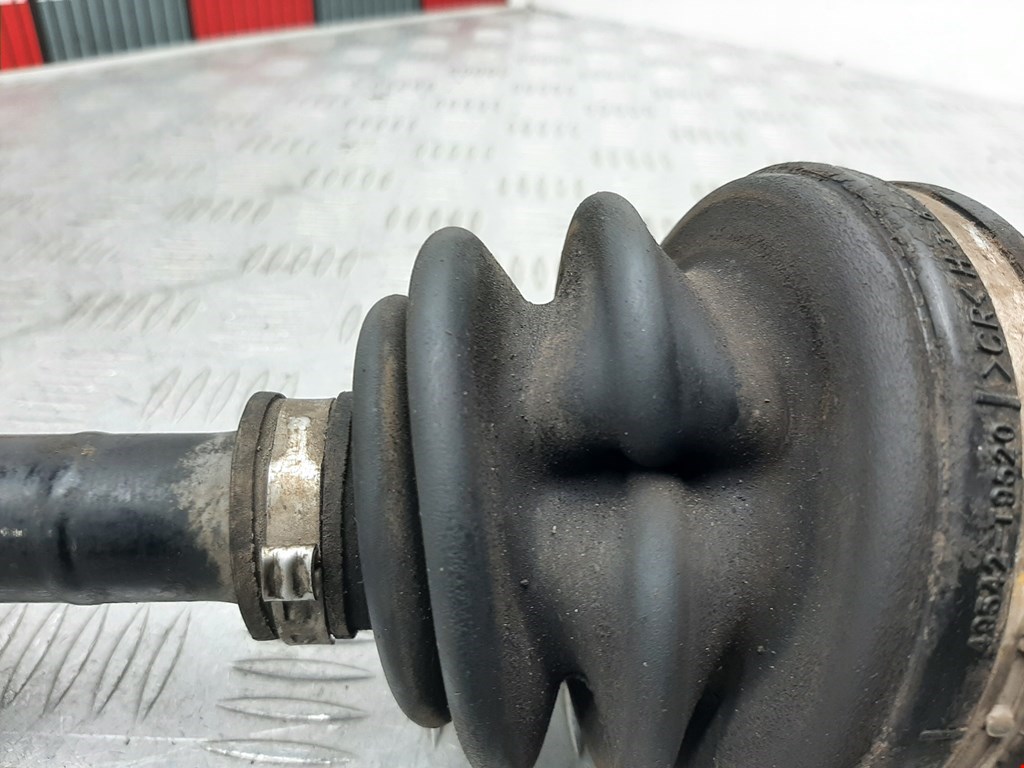 Полуось (привод, приводной вал) передняя левая HYUNDAI i40 2011-2019