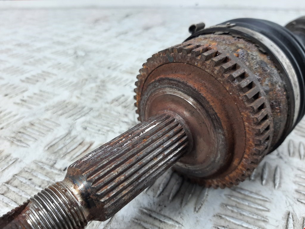 Полуось (привод, приводной вал) передняя правая HYUNDAI i40 2011-2019