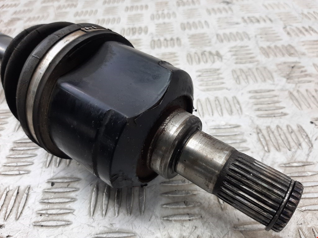 Полуось (привод, приводной вал) передняя правая HYUNDAI i40 2011-2019