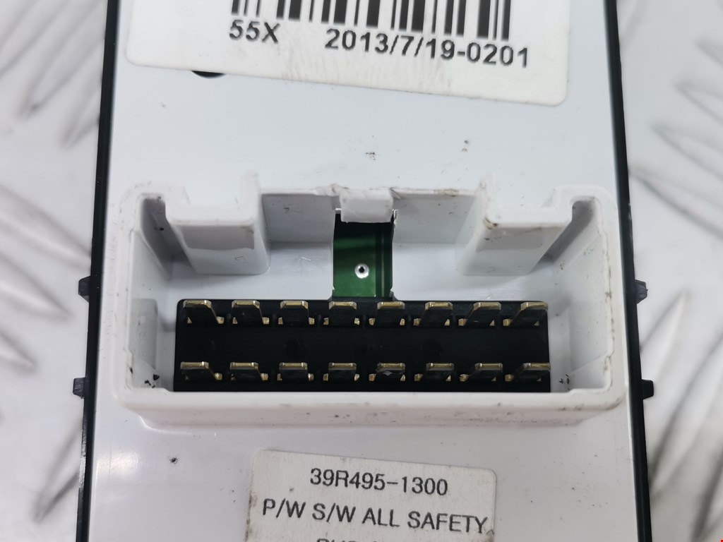 Блок управления стеклоподъемниками HYUNDAI i40 2011-2019