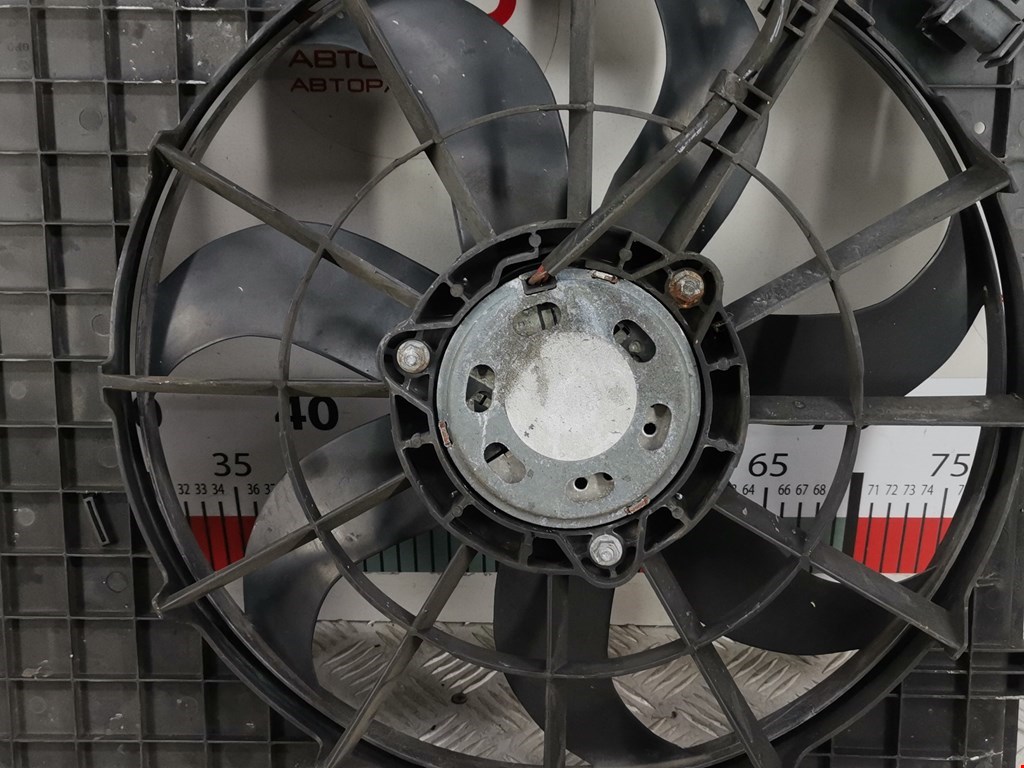 Вентилятор радиатора основного SEAT Ibiza 2008-2017