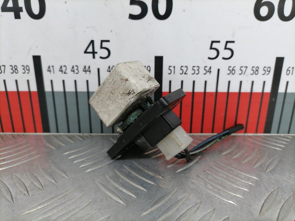 Резистор отопителя (сопротивление печки) MITSUBISHI Pajero II 1990-2004