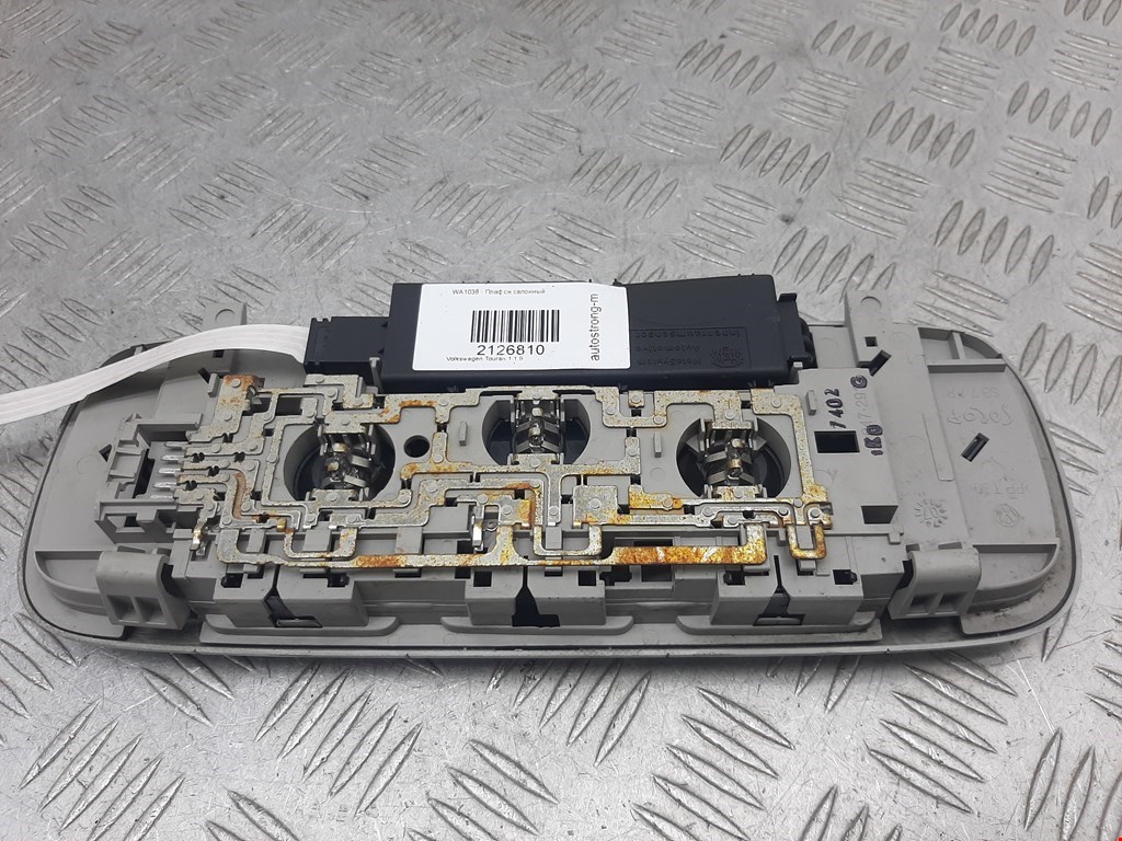Плафон салонный (салона фонарь) VOLKSWAGEN Touran 2003-2010