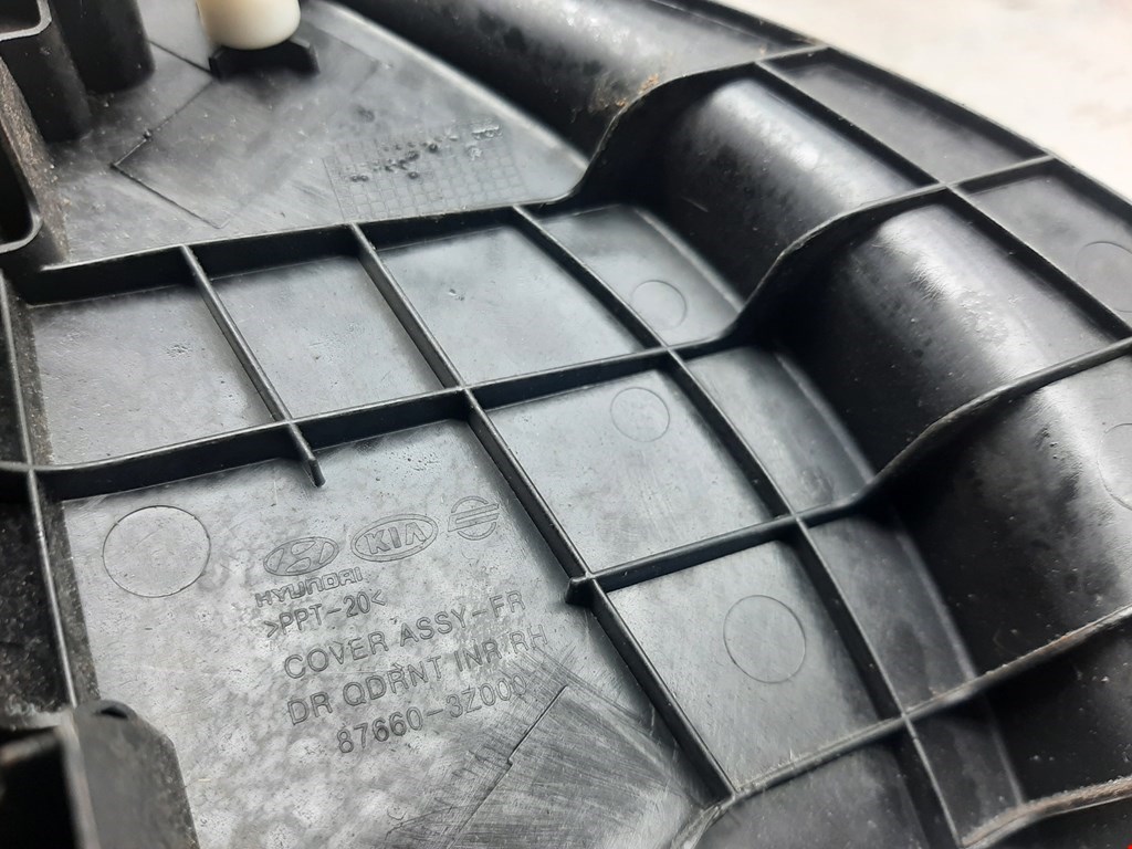 Накладка декоративная HYUNDAI i40 2011-2019