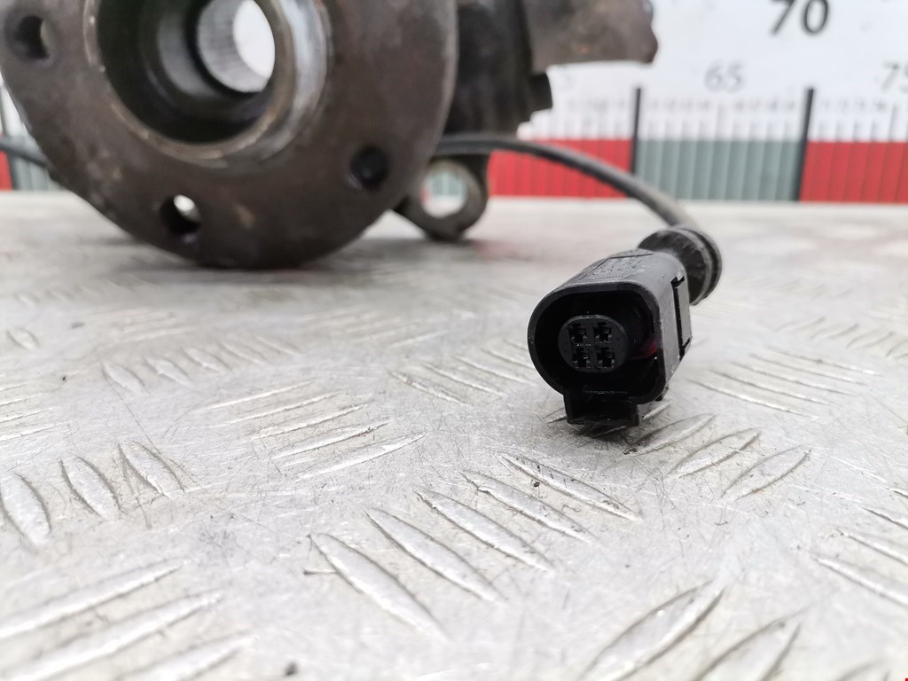 Ступица передняя левая SEAT Alhambra 1996-2010