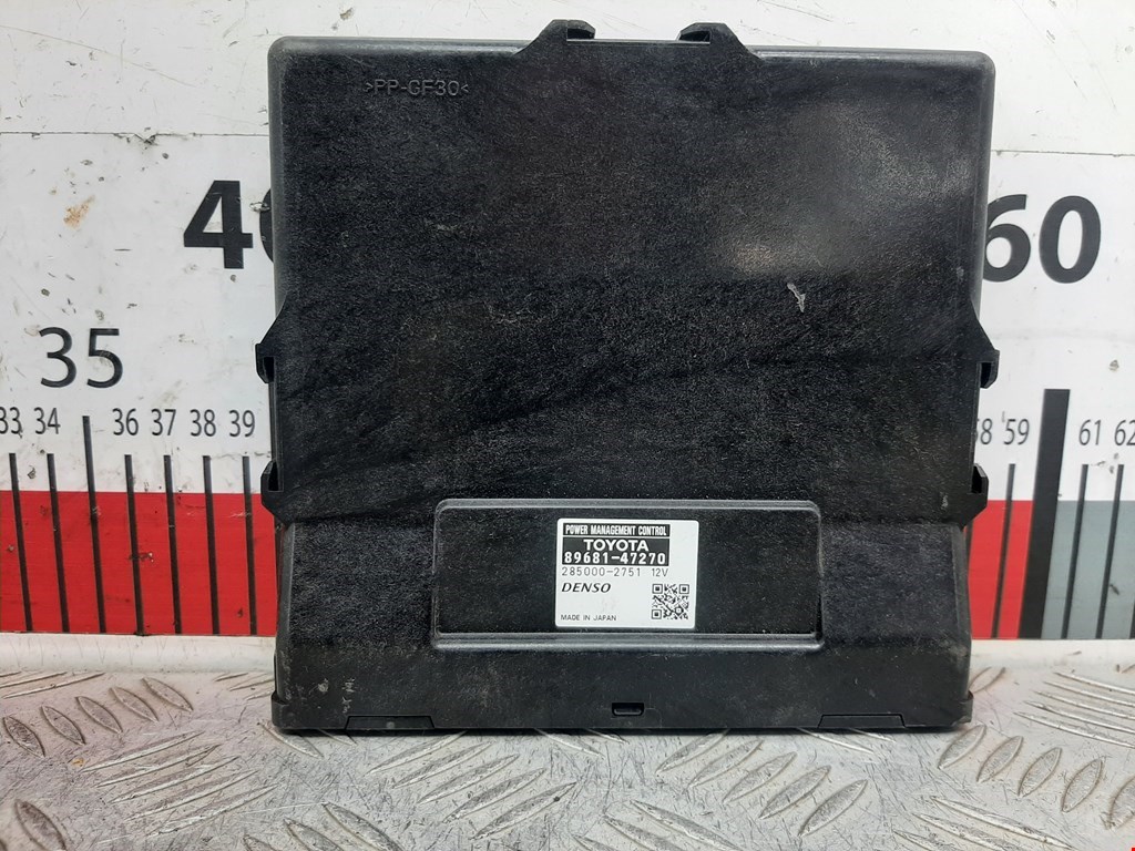 Блок управления двигателя (ЭБУ) TOYOTA Prius III XW30 2009-2015